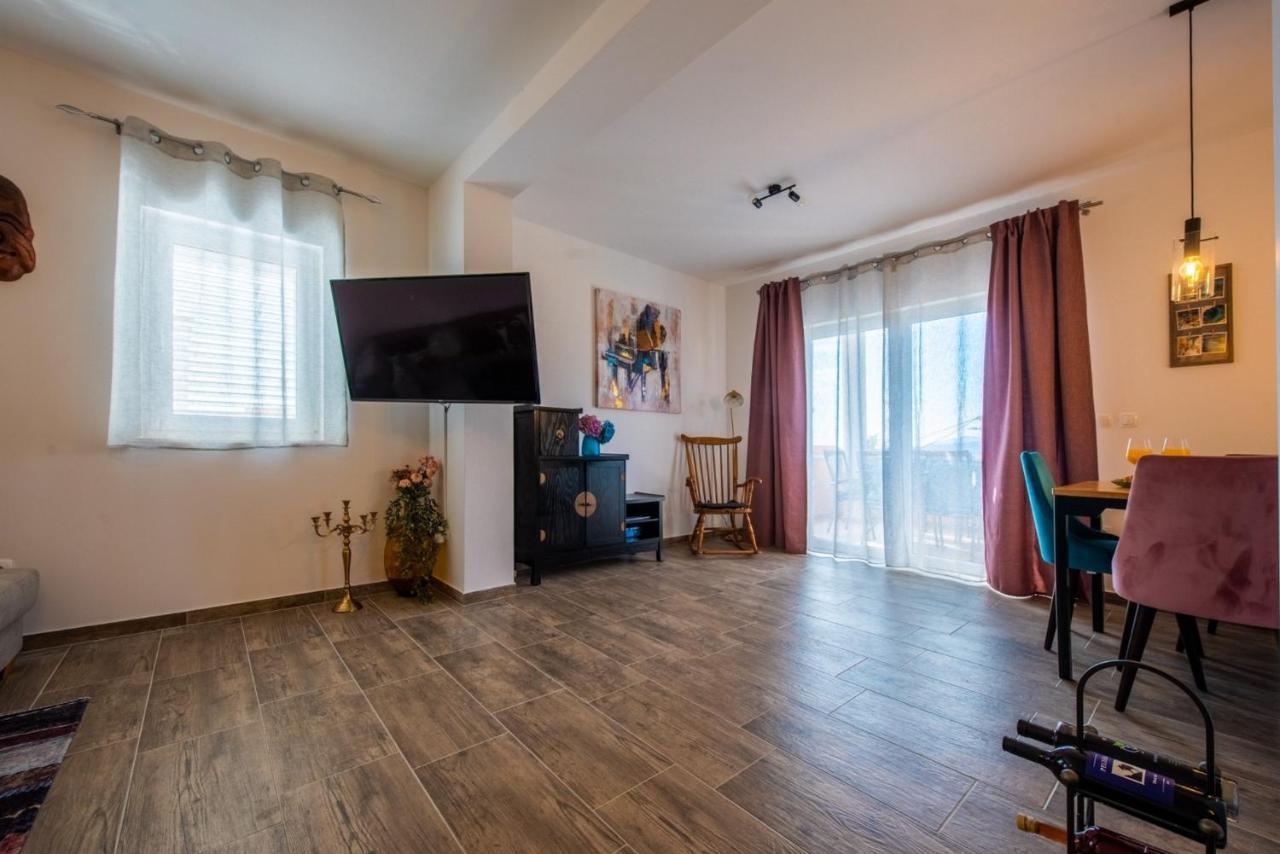 Apartman Paula Kastela Dış mekan fotoğraf