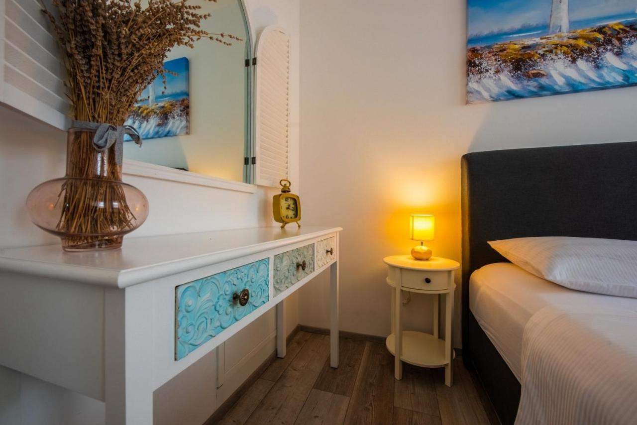 Apartman Paula Kastela Dış mekan fotoğraf